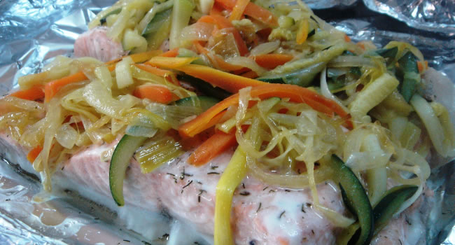 salmon al horno con verduras